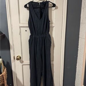 Universal Thread Black V-Neck Jumpsuit